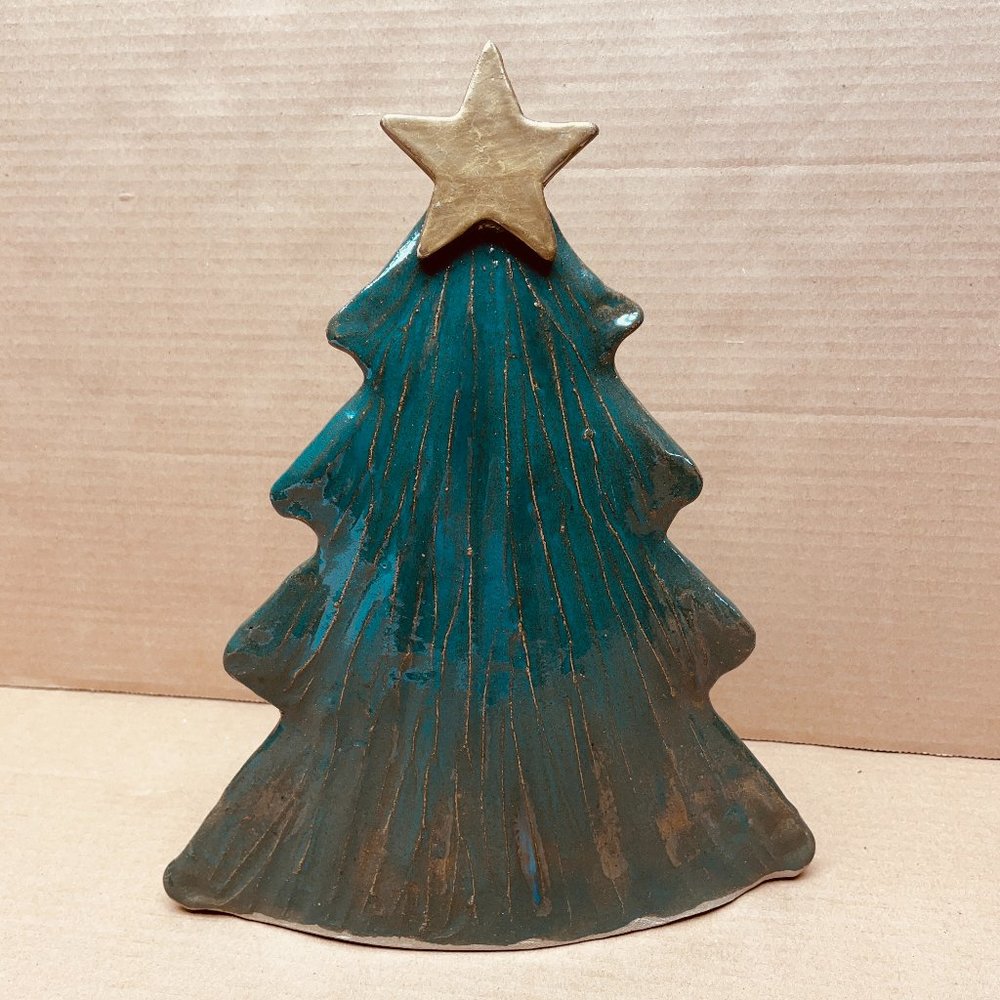 EUC Glazed Pottery Xmas Tree, Artist Sue Baldwin, 11" T x 9 1/2" L x 2 1/2" W